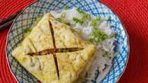 Kai Yad Sai (Thai Stuffed Omelet) Kai Yad Sai (Thai Stuffed Omelet)