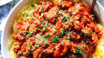Spaghetti Squash Bolognese {Paleo, Whole30, Low FODMAP} Spaghetti Squash Bolognese {Paleo, Whole30, Low FODMAP}