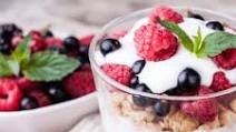 24 Yogurt Desserts (+ Healthy Recipes) 24 Yogurt Desserts (+ Healthy Recipes)