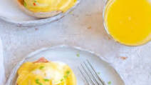 Classic Eggs Benedict Classic Eggs Benedict