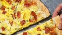 Breakfast Pizza {Bacon, Eggs and Cheese} Breakfast Pizza {Bacon, Eggs and Cheese}