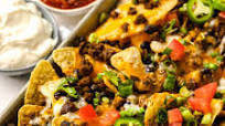 Easy Cheesy Nachos Easy Cheesy Nachos