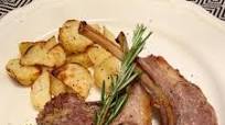 Baked lamb chops with roast potatoes Baked lamb chops with roast potatoes