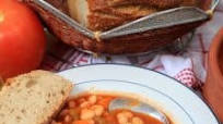 Traditional Greek bean soup recipe (Fasolada) Traditional Greek bean soup recipe (Fasolada)