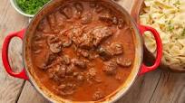 Easy Hungarian Goulash Easy Hungarian Goulash