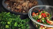 Easy Crockpot Carnitas with Crunchy Bell Pepper Slaw Easy Crockpot Carnitas with Crunchy Bell Pepper Slaw