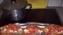 Bruschetta tomates, ail et basilic Bruschetta tomates, ail et basilic