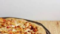 Asian Chicken Pizza with Peanut Sauce Asian Chicken Pizza with Peanut Sauce