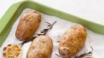 Salt-Baked Potatoes with Roasted Garlic and Rosemary Butter Salt-Baked Potatoes with Roasted Garlic and Rosemary Butter