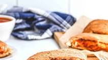 Quick and Easy Pepperoni Calzone Quick and Easy Pepperoni Calzone