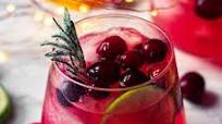 Mistletoe Margarita - Frosted Cranberry Margaritas Mistletoe Margarita - Frosted Cranberry Margaritas