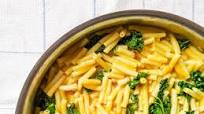 Easy Vegan Kale Mac & 'Cheese' (AIP) Easy Vegan Kale Mac & 'Cheese' (AIP)