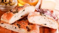 Italian Onion Flat Bread (Focaccia) Italian Onion Flat Bread (Focaccia)