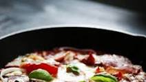 The best easy tortilla pizza The best easy tortilla pizza