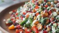 Chickpea Greek Salad with Pomegranate & Tzatziki Chickpea Greek Salad with Pomegranate & Tzatziki