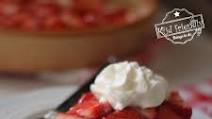 Strawberry Pizza Recipe {the best!} | Kid Friendly Things To Do Strawberry Pizza Recipe {the best!} | Kid Friendly Things To Do