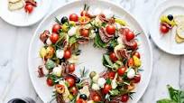 Holiday Antipasto Wreath Holiday Antipasto Wreath