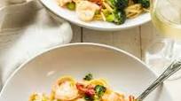 Lighter Shrimp Pasta Primavera {30-Minute Meal} Lighter Shrimp Pasta Primavera {30-Minute Meal}