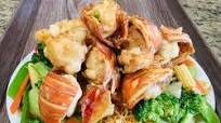 Lobster with crispy fried egg noodle Lobster with crispy fried egg noodle
