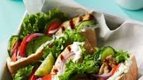 Greek Chicken & Cucumber Pita Sandwiches with Yogurt Sauce Greek Chicken & Cucumber Pita Sandwiches with Yogurt Sauce