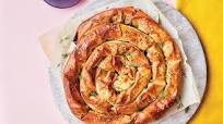 Spanakopita swirl recipe Spanakopita swirl recipe