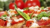 Recette exquise de bruschetta à la tomate et à la mozzarella Recette exquise de bruschetta à la tomate et à la mozzarella