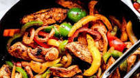 The BEST Easy Chicken Fajitas The BEST Easy Chicken Fajitas