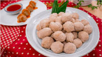 Asian Pork Meatballs (Look Chin Moo) Asian Pork Meatballs (Look Chin Moo)