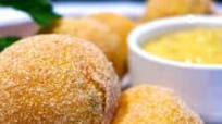 Fluffiest Potato Balls Recipe! (Patatokeftedes) Fluffiest Potato Balls Recipe! (Patatokeftedes)