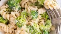 Creamy Broccoli Pasta (20 Minutes!) Creamy Broccoli Pasta (20 Minutes!)