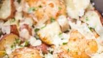 Slow Cooker Garlic Parmesan Chicken and Potatoes Slow Cooker Garlic Parmesan Chicken and Potatoes