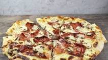Cheesy Speck and Mushroom Pizza Cheesy Speck and Mushroom Pizza