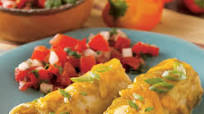 Enchiladas Verdes de Pollo y Frijoles Negros Enchiladas Verdes de Pollo y Frijoles Negros