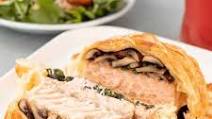 Salmon En Croute Recipe (Wellington) Salmon En Croute Recipe (Wellington)