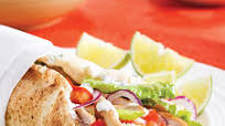 Pitas au poulet et tzatziki Pitas au poulet et tzatziki