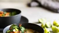 Easy Tom Kha Soup (Vegetarian Thai Coconut Soup) Easy Tom Kha Soup (Vegetarian Thai Coconut Soup)