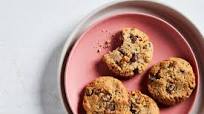 Keto-Friendly Chocolate Chip Cookies Keto-Friendly Chocolate Chip Cookies