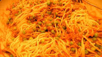 Spaghetti with Meat and Peas Spaghetti with Meat and Peas