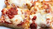 Deep Dish Detroit Style Pizza (Buddy's Copycat Deep Dish Detroit Style Pizza (Buddy's Copycat