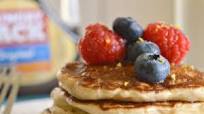 Lemony Pancakes with Berries Lemony Pancakes with Berries