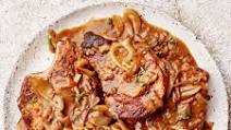 Smothered Pork Chops in Potlikker Gravy Smothered Pork Chops in Potlikker Gravy