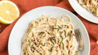 Garlic Cream Sauce with Pasta Garlic Cream Sauce with Pasta