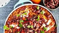 Chilli con carne with popped kidney beans Chilli con carne with popped kidney beans