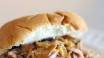 Easy Crockpot Pulled Pork Sandwiches Easy Crockpot Pulled Pork Sandwiches