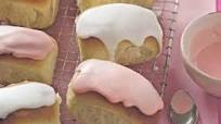 Iced buns Iced buns