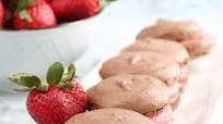 Chocolate Covered Strawberry French Macarons Chocolate Covered Strawberry French Macarons