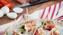 Prosciutto-Wrapped Caprese Salad Bites Prosciutto-Wrapped Caprese Salad Bites