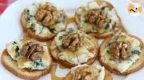 Crostini con gorgonzola, noci e miele Crostini con gorgonzola, noci e miele