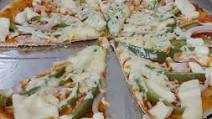 Thin crust tava pizza Thin crust tava pizza