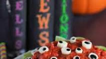 Eyeball Pasta (Halloween Dinner Idea) Eyeball Pasta (Halloween Dinner Idea)